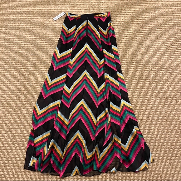 Alice + Olivia Multi Chevron Matching Two Piece Set 4/Small NWT - Picture 11 of 15